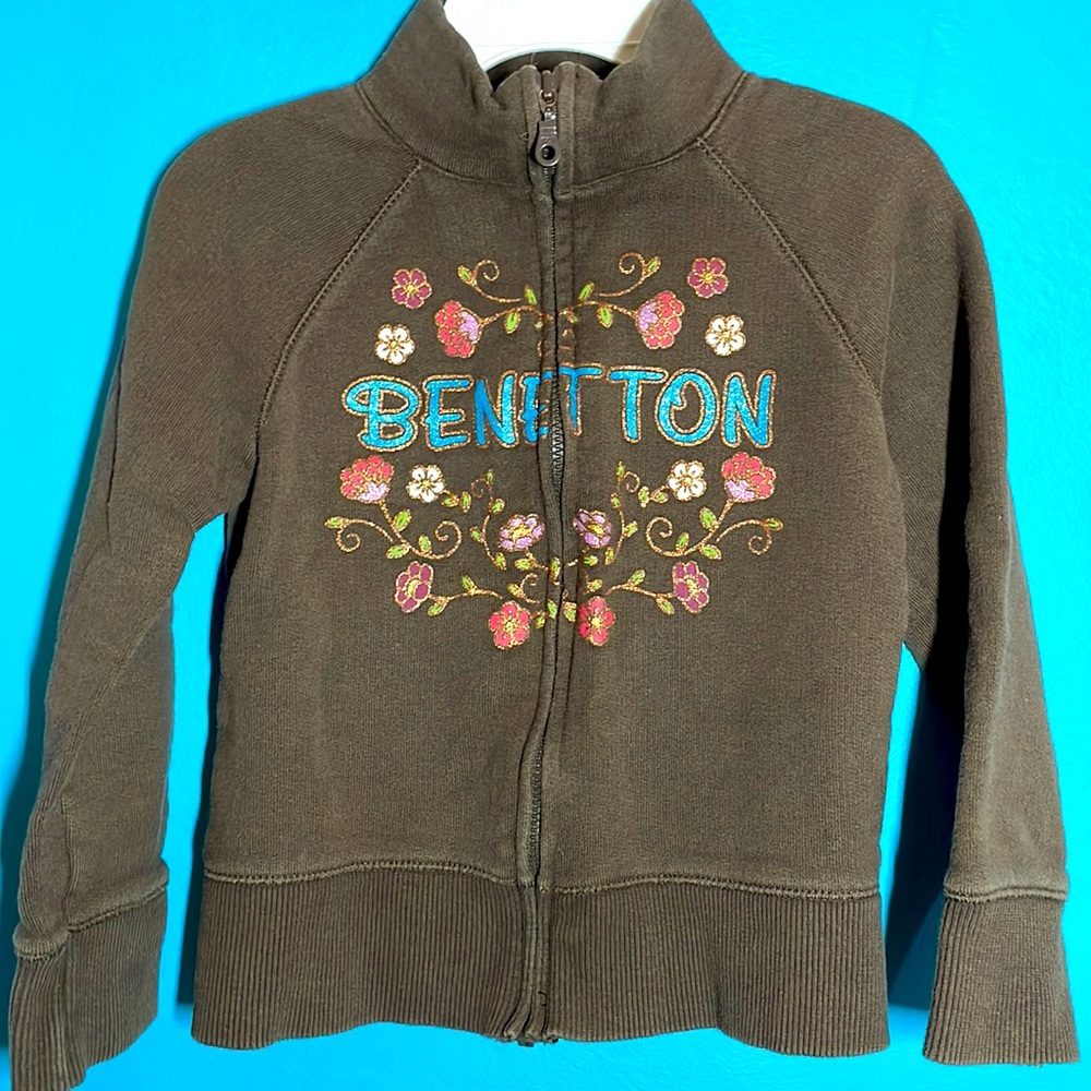3 for $15 Benetton girls zip up sweatshirt brown 4 T